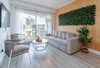 Le lapin, Condo au Centre-Ville de Qu  bec has Balcony rooms