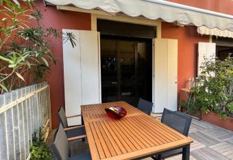 Villetta Gloria has Balcony rooms