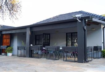 Aqua Guest House has Balcony rooms