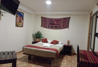 Hostal SAMAY has Balcony rooms