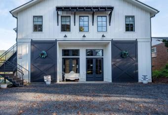 Lofts Off Main at Napa South has Balcony rooms