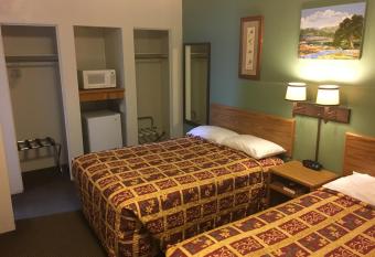 The King's Inn allows 18 year olds to book a room