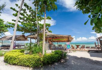 The Cosy Koh Phangan and Restaurant has Balcony rooms