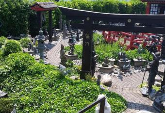 Asian Garden - Das Ferienhaus has Balcony rooms