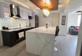 Analiza Penthouse Azure North has Balcony rooms