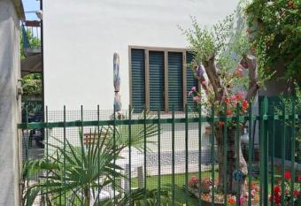 Casa vacanze all  OASI di DANI has Balcony rooms