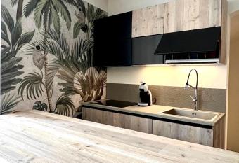 Appartamento in Corte allows 18 year olds to book a room