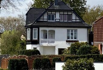 Wohnung in stilvoller Villa has Balcony rooms