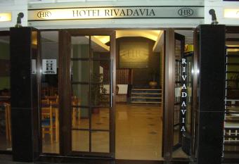 Hotel Rivadavia has Balcony rooms