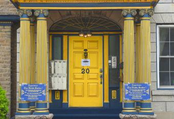 Noble Waterfront Suites has Balcony rooms