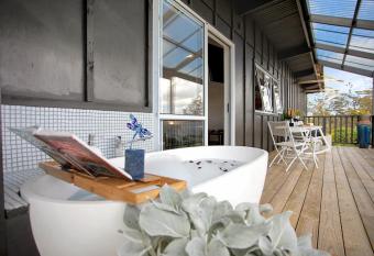 Wildflower Retreat allows 18 year olds to book a room