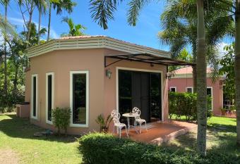 Green Tree Cottage 2 has Balcony rooms