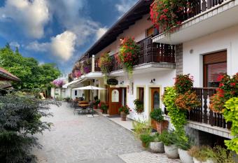 Tourist farm Pri Andrejevih has Balcony rooms
