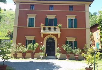 B&B Villa Storica Calderino has Balcony rooms