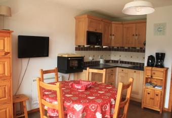 Barbessine BBB18 SUN & CHAIR LIFT 4 pers has Balcony rooms