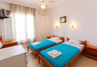 Dimitrouli rooms allows 18 year olds to book a room