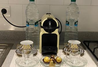 Studio Neuf a 7min de l aeroport mohamed 5 allows 18 year olds to book a room