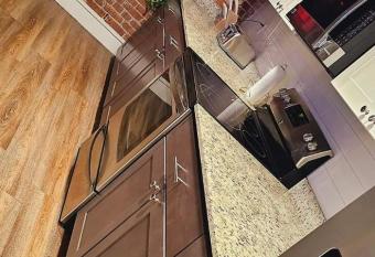 EXCLUSIVE DOWNTOWN Condo has Balcony rooms