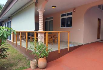 TOA VAI Lodge has Balcony rooms