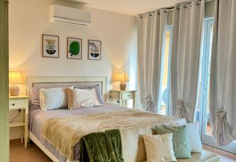 Certaldo Charm has Balcony rooms