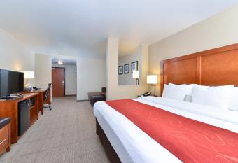 Comfort Suites Redding - Shasta Lake allows 18 year olds to book a room