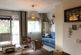 Villa Fiorita allows 18 year olds to book a room