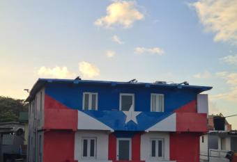 Party Hostal San Juan has Smoking/Balcony rooms