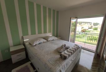 APARTMENTS GRAN  I   has Balcony rooms