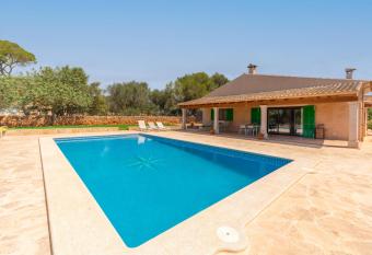 Els Garrovers has Balcony rooms