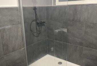 Pension Kluse I Alle Doppel Boxspringbetten k  nnen getrennt und als Einzelbett aufgestellt werden has Balcony rooms