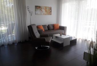 4 Sterne Sport- und Wellnessapartment mit Hotelservice im Markgr  flerland allows 18 year olds to book a room