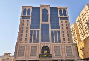 Reefaf Al Mashaer Hotel allows 18 year olds to book a room