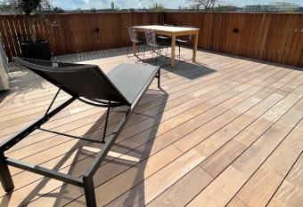 Penthouse with Airconditioning and Big Terrace, Close to Gent Sint-Pieters Station and City Centre has Balcony rooms