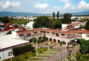 Villa Caltengo allows 18 year olds to book a room