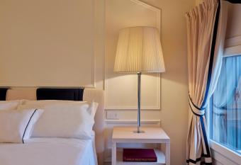 Casa Pierdon   has Balcony rooms