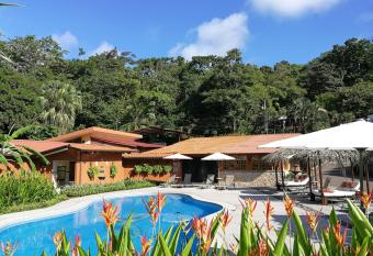 Espadilla Gardens Hotel has Balcony rooms