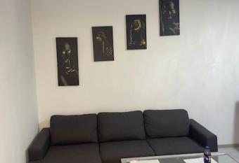 Cozy apartment 2 rooms has rooms with a private hot tub