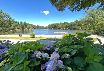 Mountain Lake Cottages has Balcony rooms