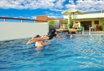 Cheathata CTS Hotel Siem Reap allows 18 year olds to book a room