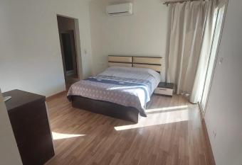 Luxury apartment in shikh zayed families only has rooms with a private hot tub