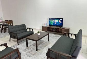 Nilai Impian Cozy Homestay at AZALEA has Balcony rooms