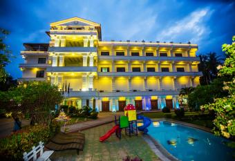 Euro Star Hotel allows 18 year olds to book a room