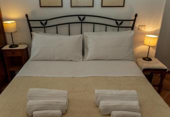 Dimora del filosofo - by Giamatour has Balcony rooms