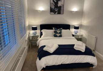 Rhubarb Corner allows 18 year olds to book a room