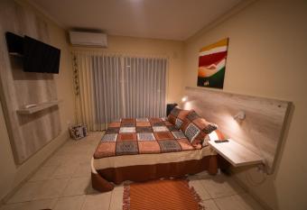 Departamento ideal monoambiente allows 18 year olds to book a room