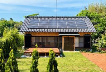                     Five Tree House -                                          - allows 18 year olds to book a room