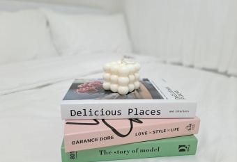 HaengGung MaSil allows 18 year olds to book a room