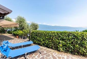 Appartamento Blu has Balcony rooms