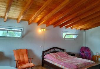 Greeksummer has Balcony rooms