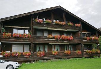 Apartment M  sli - Zimmerli has Balcony rooms